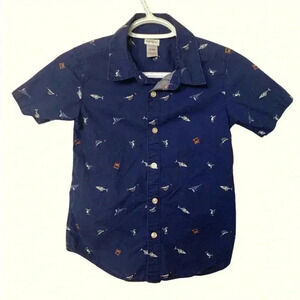 Carter’s button up, short sleeve shirt with beach vibe size 7